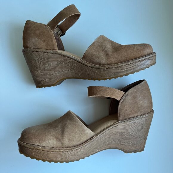 NWOT BORN Nellie Tan Suede Wedge Clogs | Size 8M - Picture 4 of 8